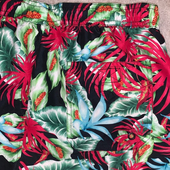 GUESS BEACH men’s tropical 6.5 in SWIM TRUNKS swimsuit size XL - Picture 7 of 14